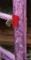 http://klaus-raechl.de/files/gimgs/th-6_vitrinerotlila2.jpg